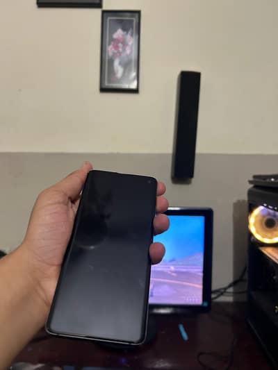 Samsung Mobile S10 5G whatsapp 03//15//535//925/8