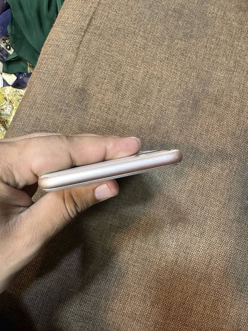 Apple iPhone 8 Plus 2