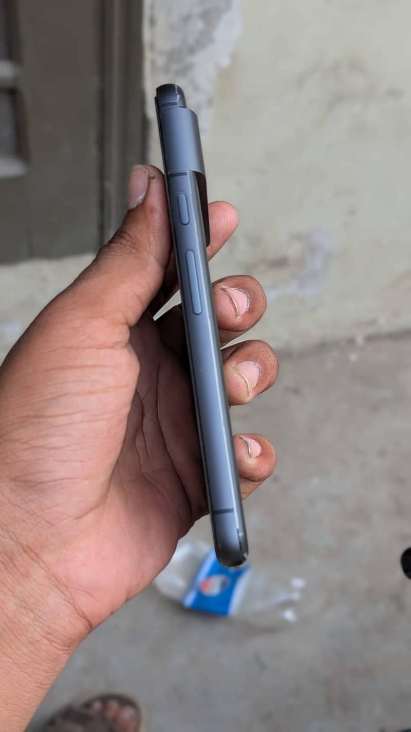 Google Pixel 8 2
