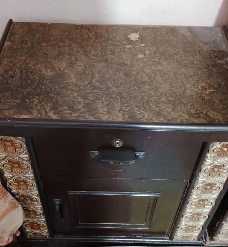 Dressing table and Side table 2