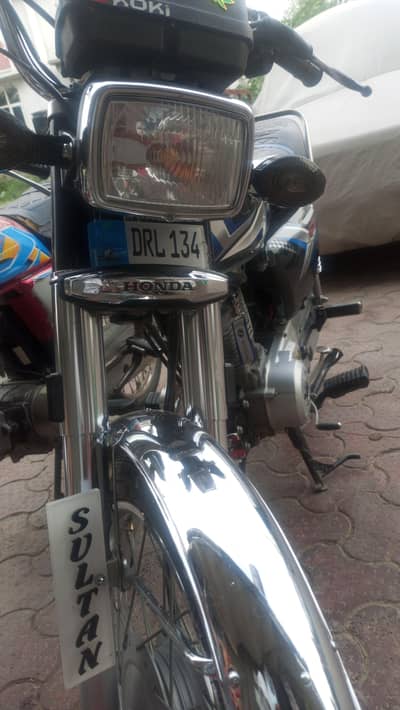 Honda 125 24/25 model balck color isb num