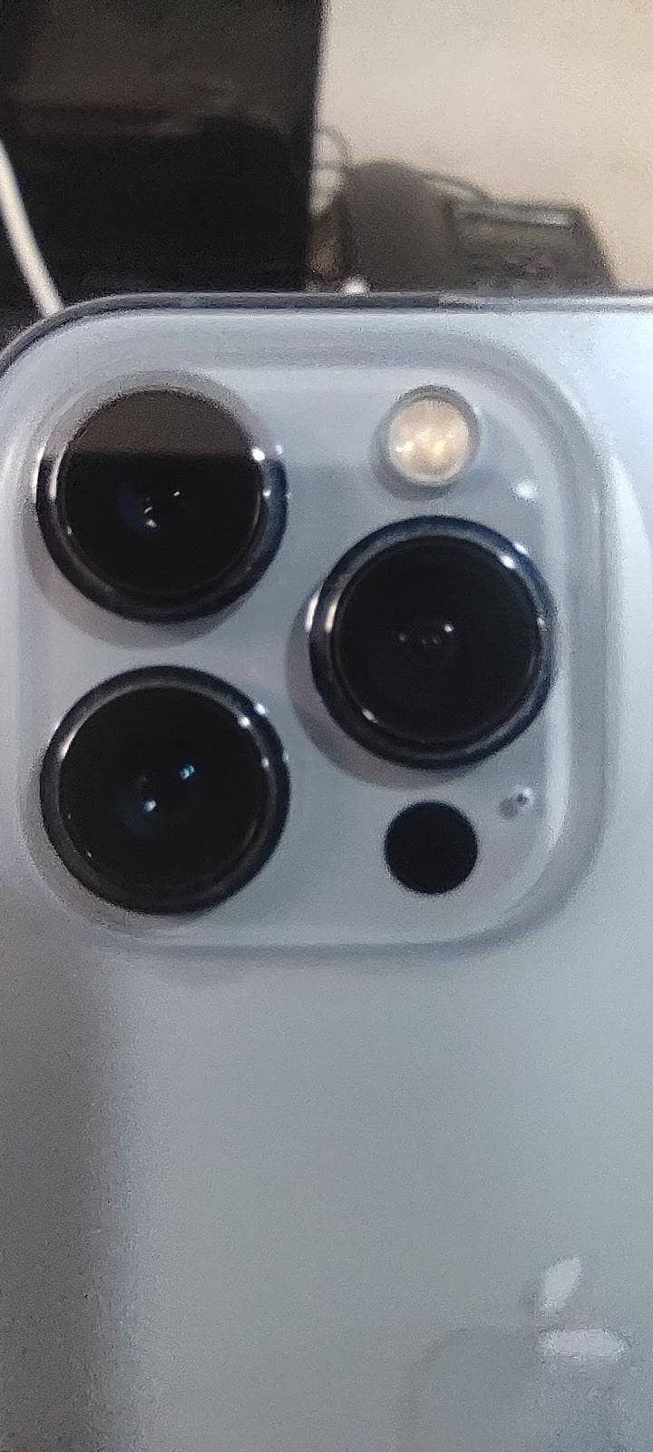 iPhone 13 Pro 4