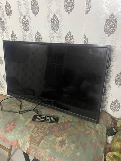 Chain LED TV
