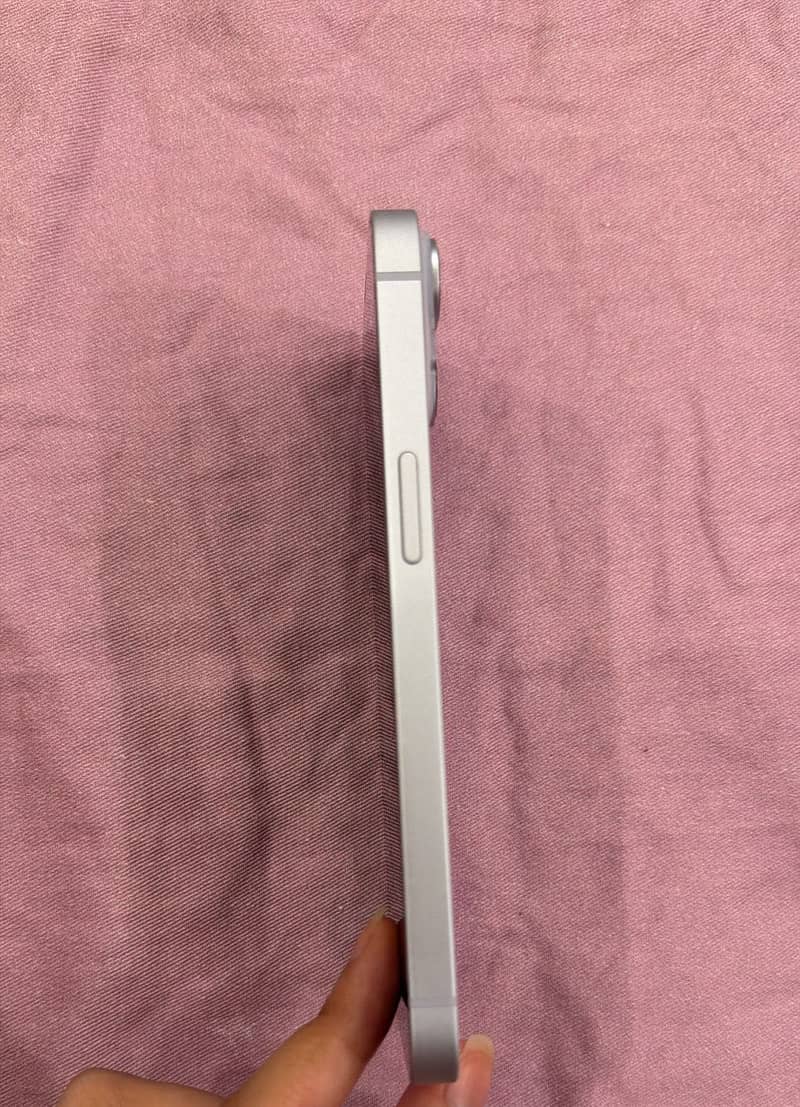 Apple iPhone 14 1