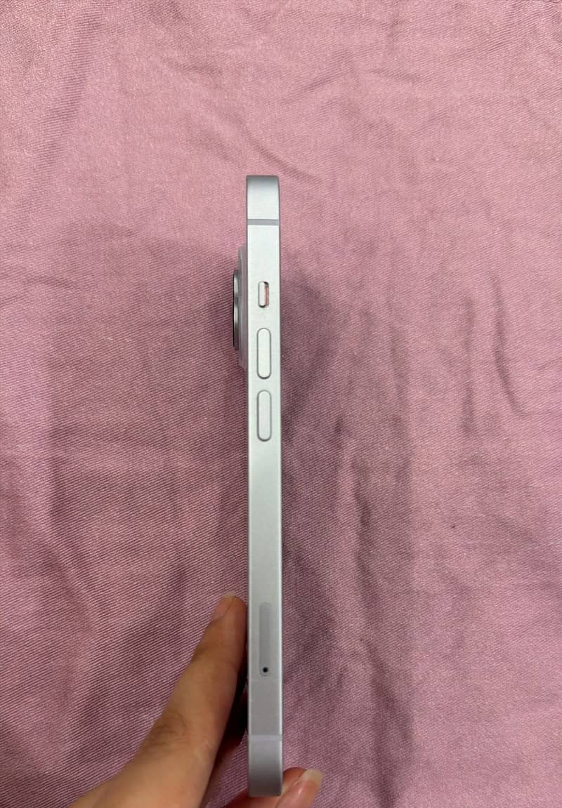 Apple iPhone 14 2
