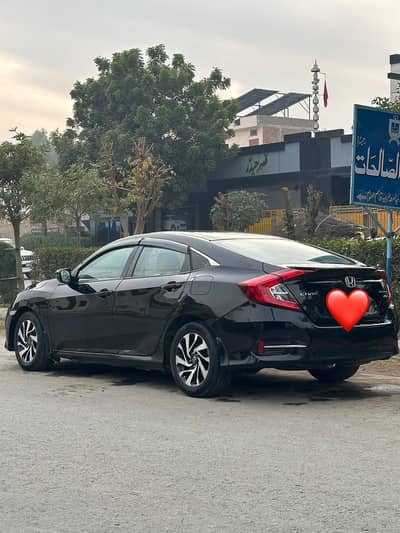 Honda Civic Oriel 1.8 i-VTEC CVT 2017