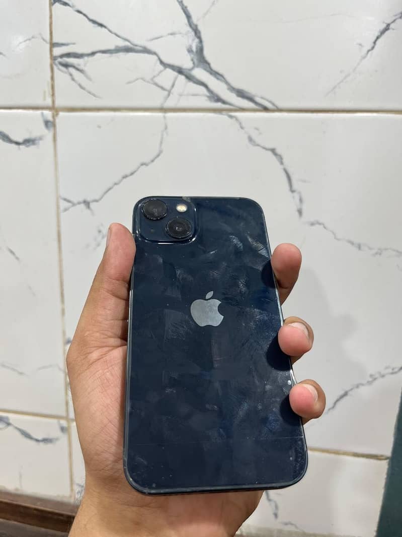 Apple iPhone 13 7