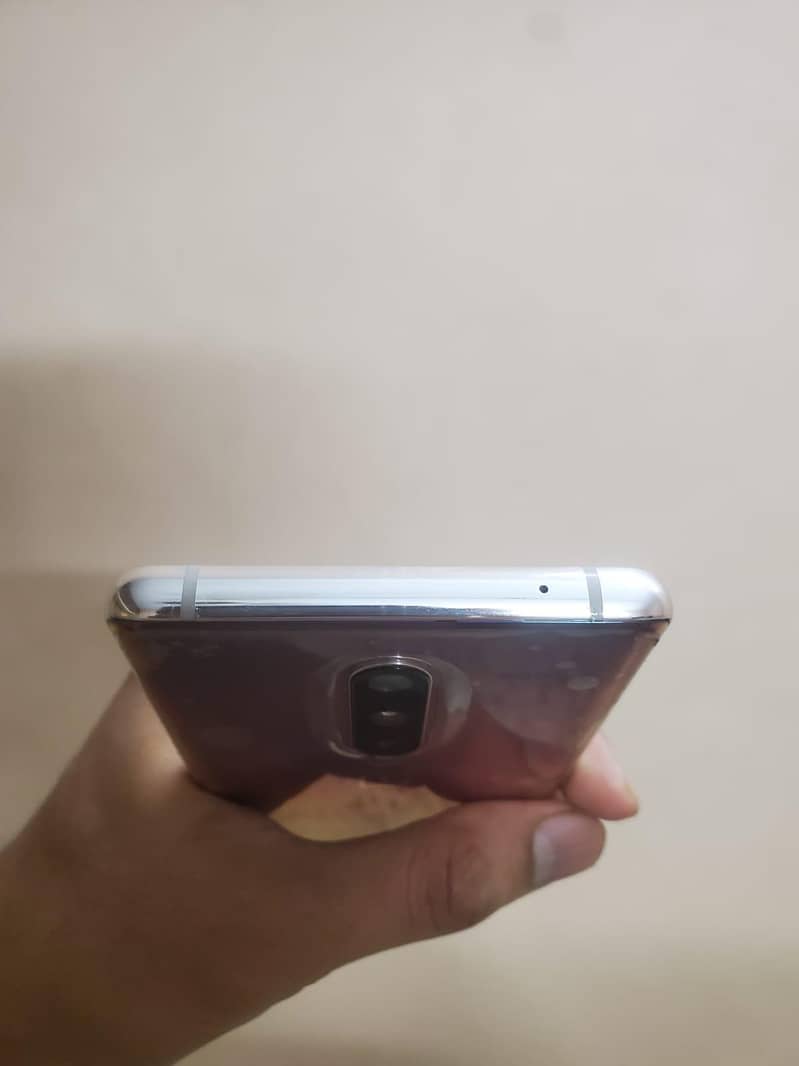 One Plus 8 4