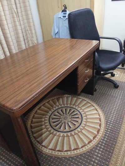 Office Table and chair for sale