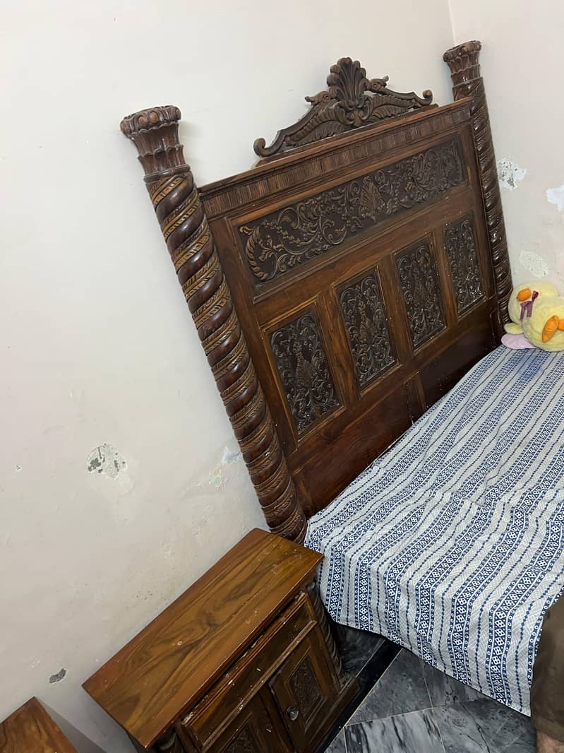 bed dressing side tabble 1