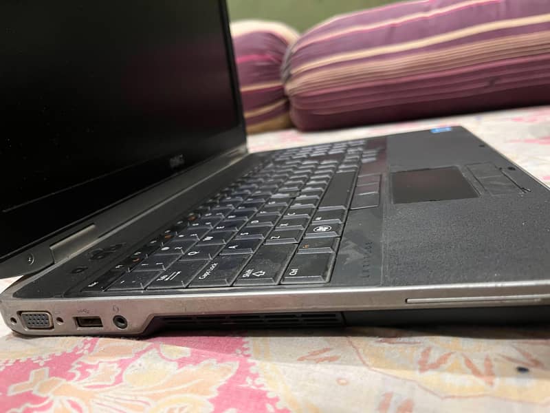 Dell laptop E63 1