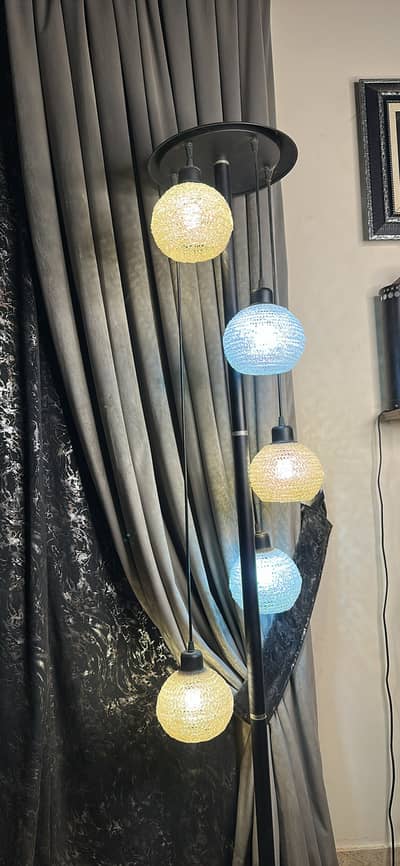 Floor lamp