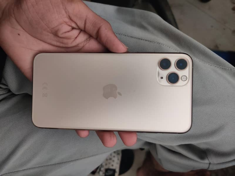 Apple iPhone 11 Pro Max 0