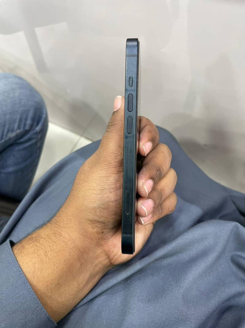 Apple iPhone 14 5
