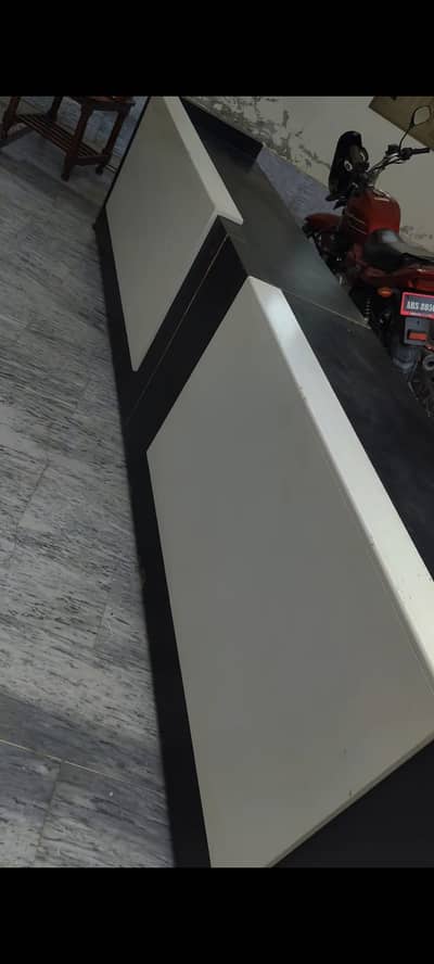 Office reception table, in deco Paint. . .