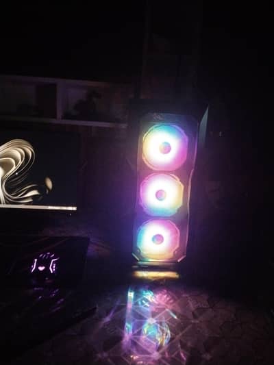 hdd :500gb ssd:128 gb graphics card AMD Radeon Rx 590 GME (8gb).  proc