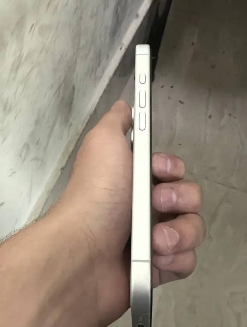 Apple iPhone 17 0