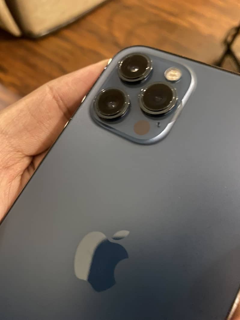 Apple iPhone 12 Pro Max 1