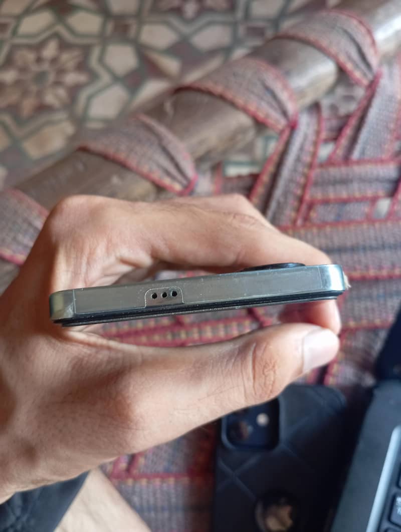 Tecno CAMON 20 Pro 5