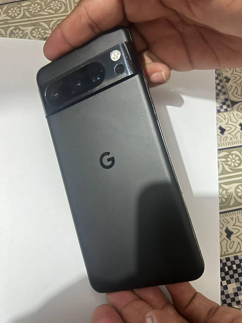 Google Pixel 8 Pro 0