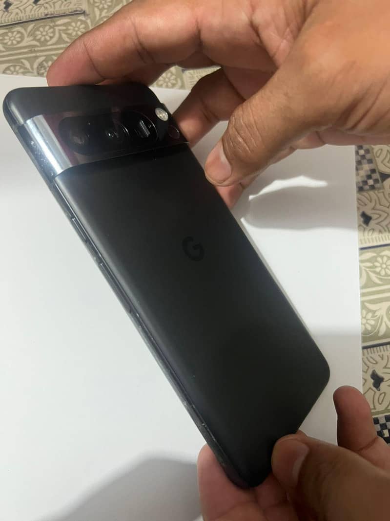 Google Pixel 8 Pro 6