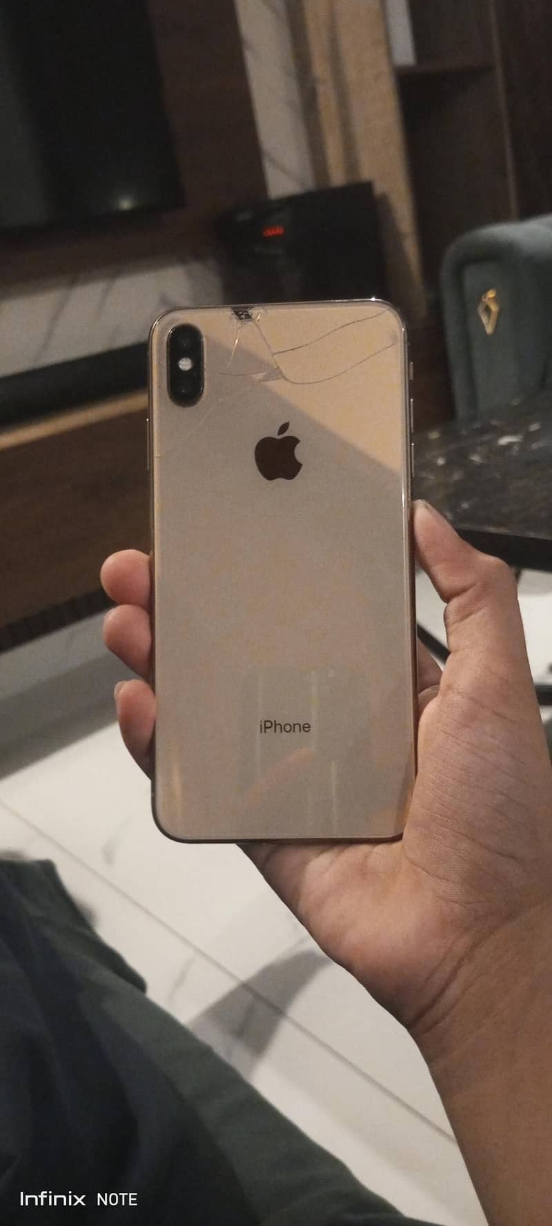 Apple iPhone XS Max 2