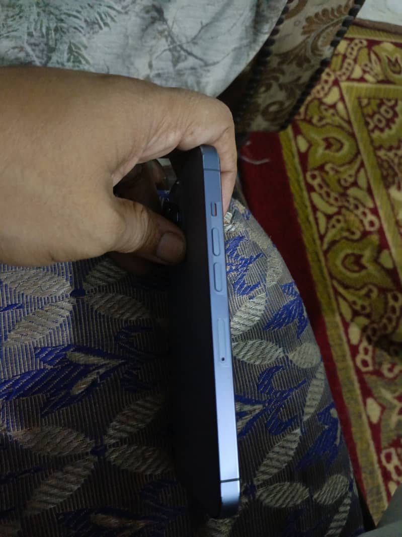 iPhone 13 Pro 256GB | Excellent Condition | 84% Battery | Non-PTA 3