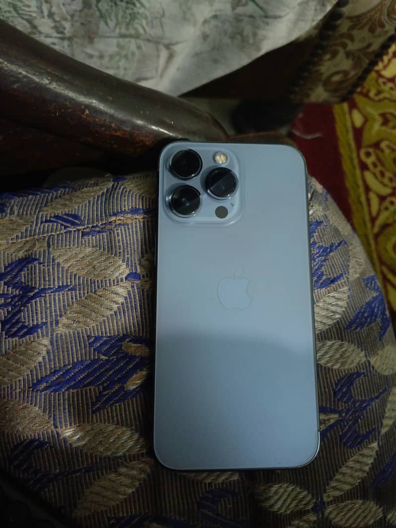 iPhone 13 Pro 256GB | Excellent Condition | 84% Battery | Non-PTA 4