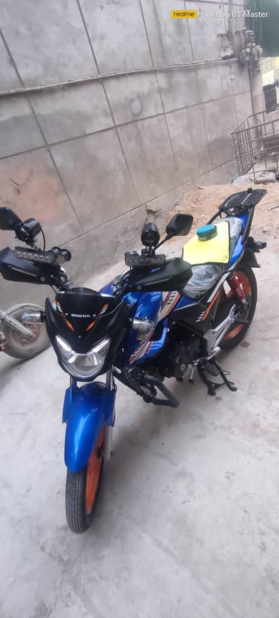 Honda CB 150F 2025