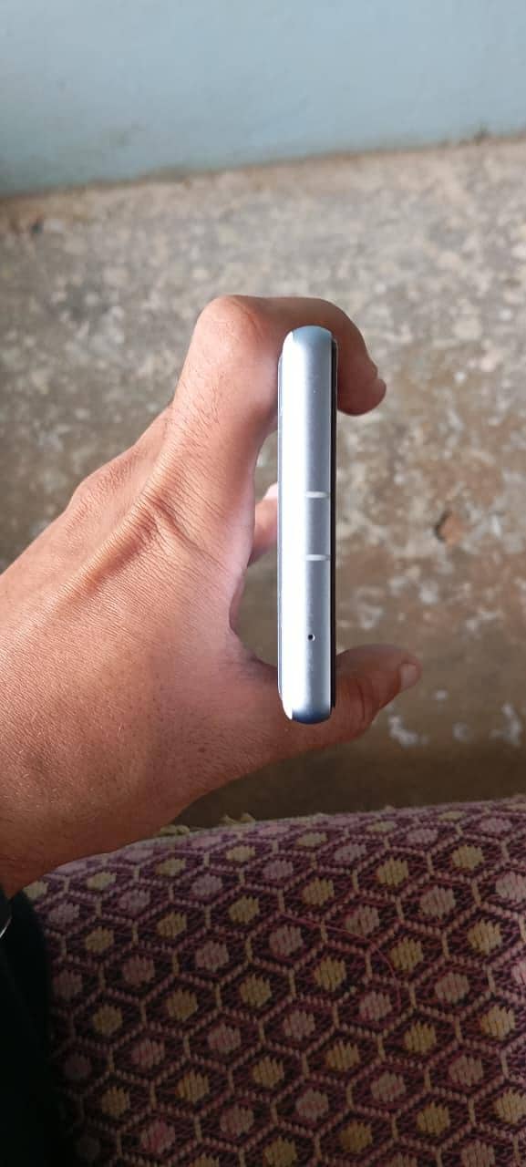 Google Pixel 7a 5