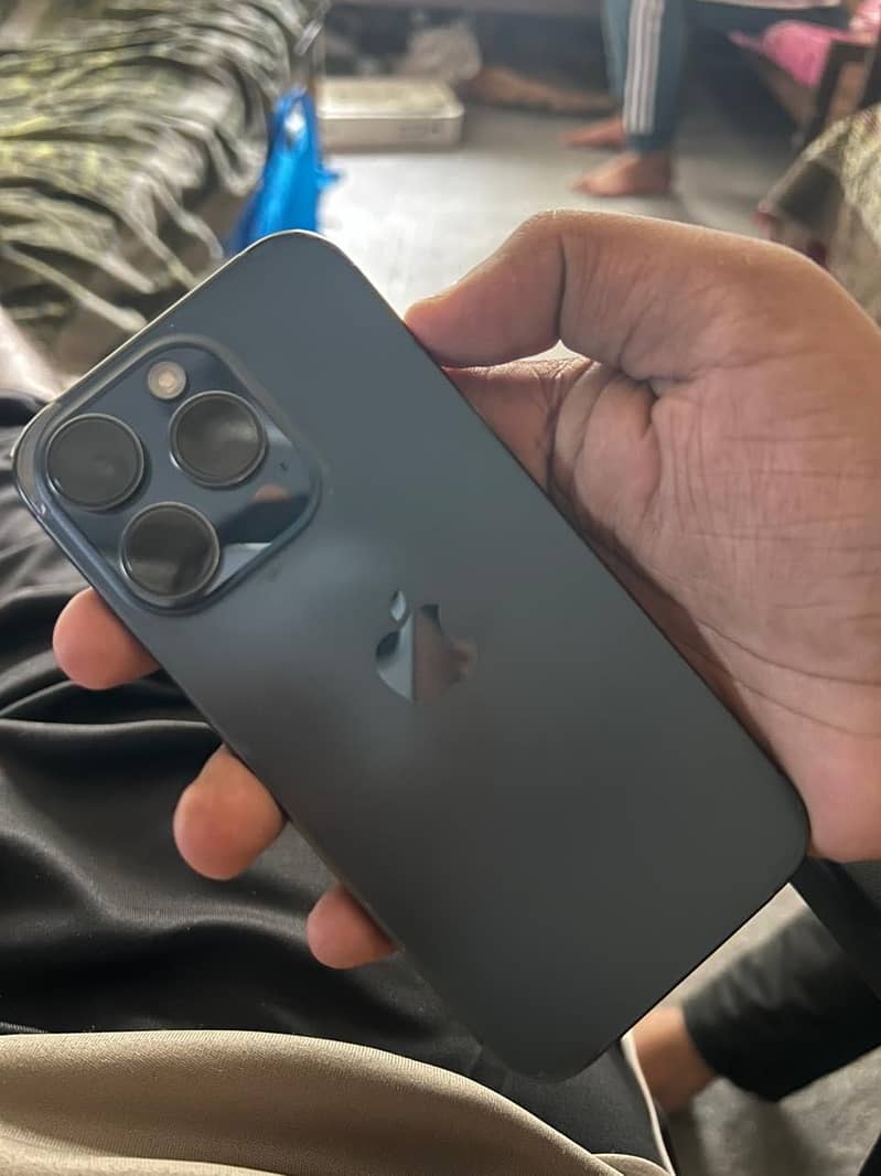 Iphone 15 pro jv 1