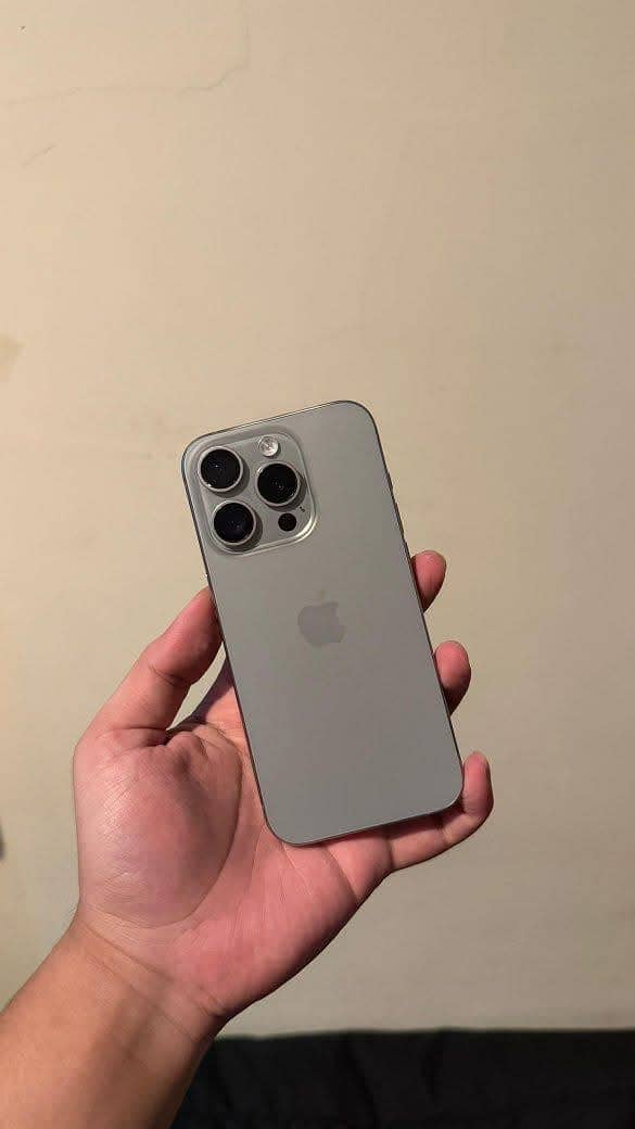 Apple iPhone 15 Pro 2