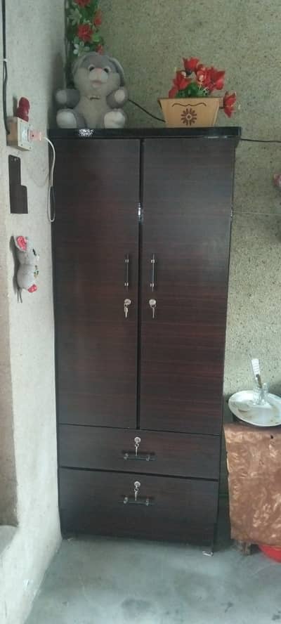 2 door wardrobe