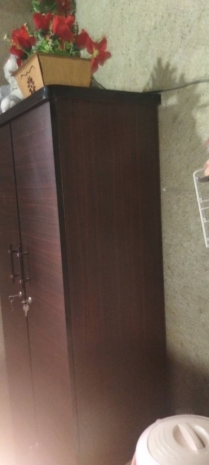 2 door wardrobe 1