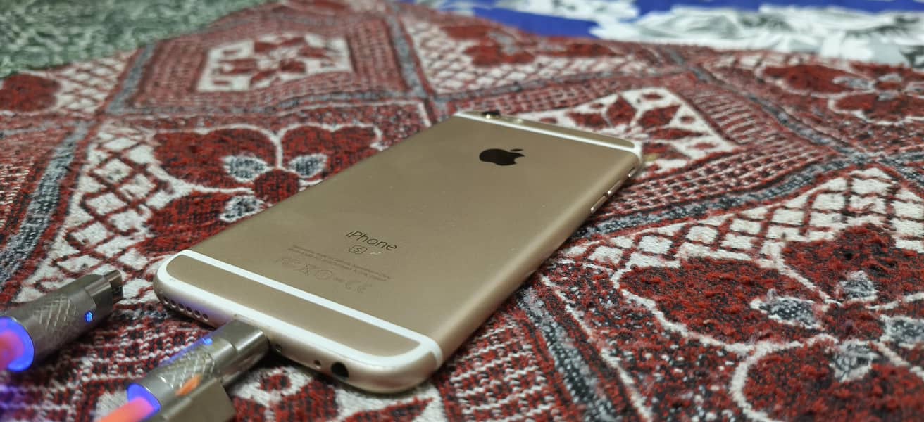 Apple iPhone 6S 6