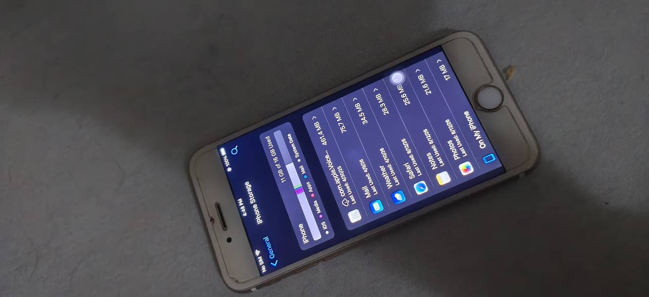 Apple iPhone 6S 8