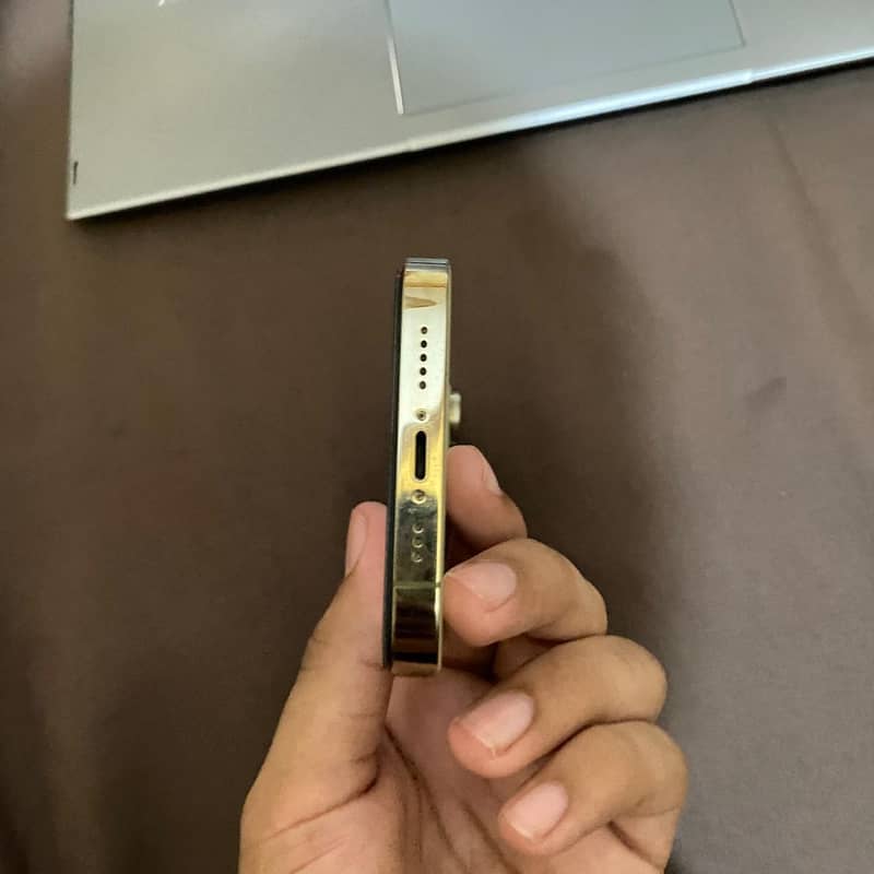 Apple iPhone 14 Pro 3