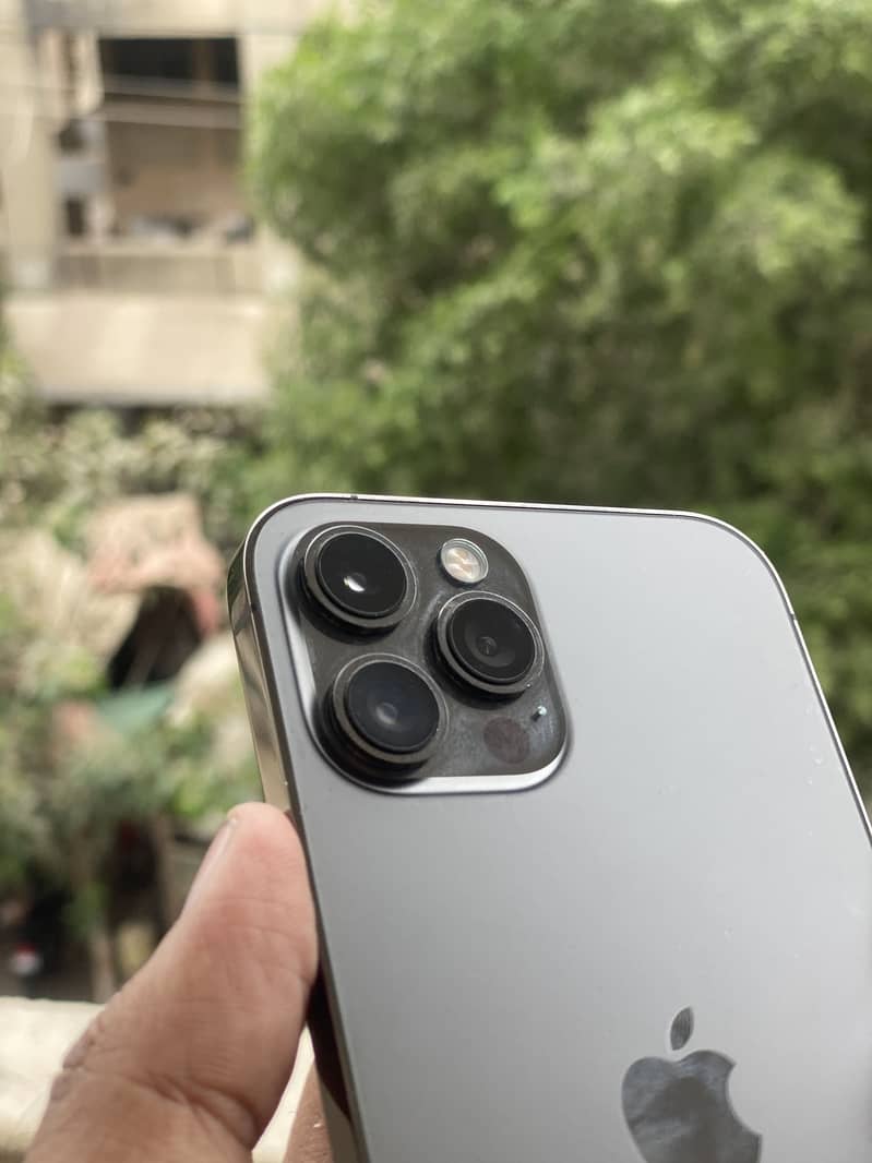 Apple iPhone 12 Pro Max 5