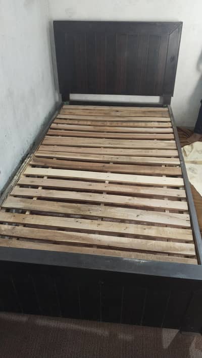 Single bed for sale