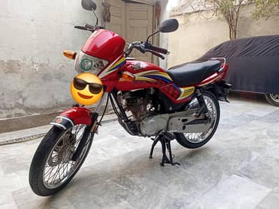 Honda deluxe cg 125 v. v condition