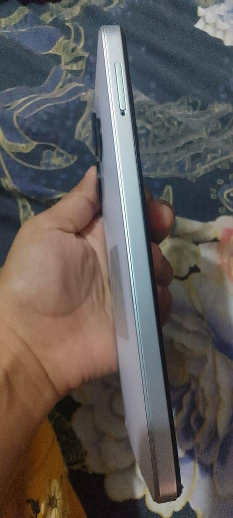 Tecno Spark 20C 3