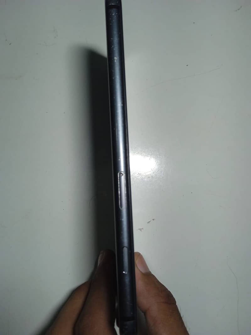 Apple iPhone 8 Plus 4