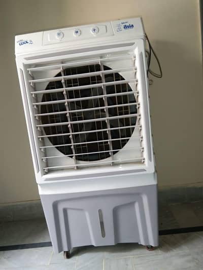 bilkul new hai 10.15 din use kia bs 12 vote Aircoolar