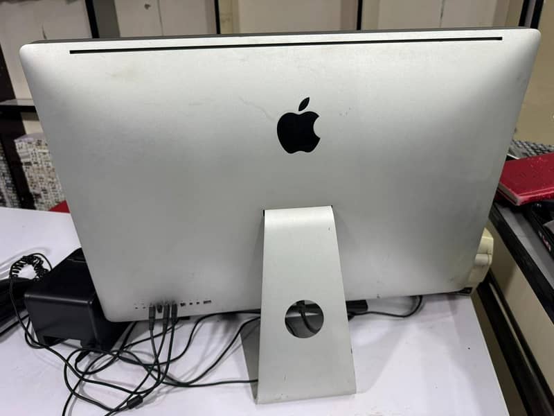 apple led 0
