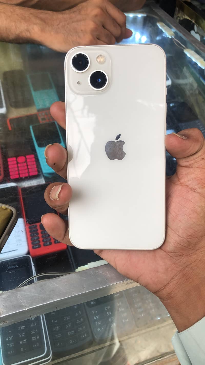 Apple iPhone 13 1