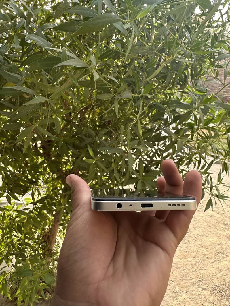 Realme C71 4