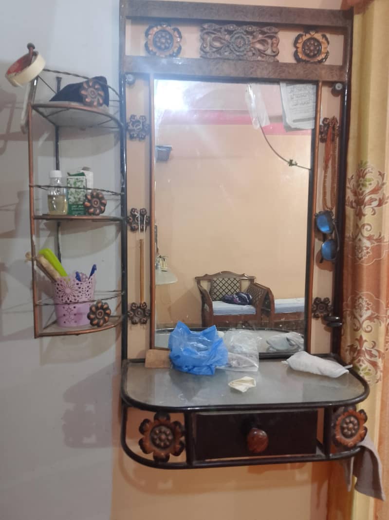 dressing table 1