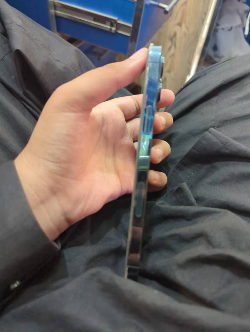 Apple iPhone 12 Pro Max 1