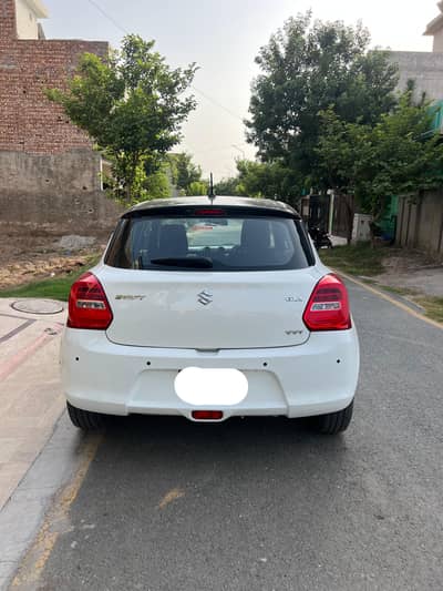 Suzuki Swift CVT GLX 2024