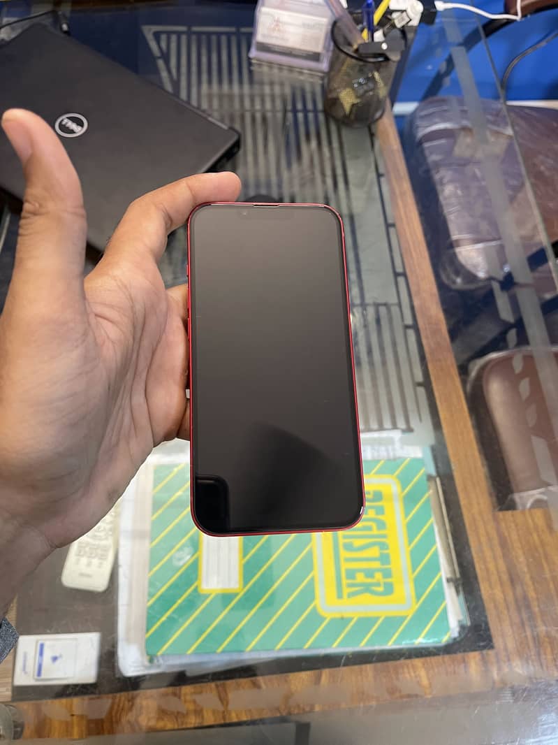 Apple iPhone 13 5